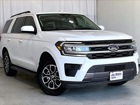 Certified 2023 Ford Expedition XLT image 34