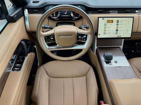 New 2026 Land Rover Range Rover Long Wheelbase SE AWD/4WD image 18