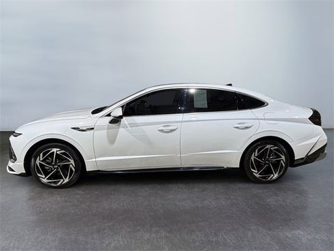 Used 2024 Hyundai Sonata SEL w/ Convenience Package image 2