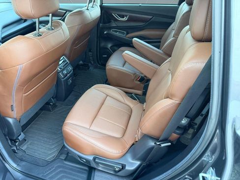 Used 2024 Subaru Ascent Touring w/ Popular Package #2 image 14