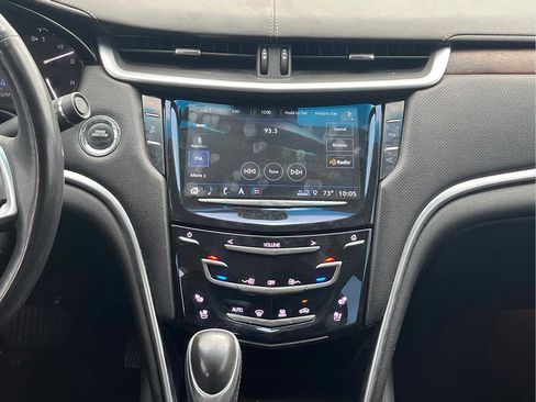 Used 2019 Cadillac XTS Luxury image 21