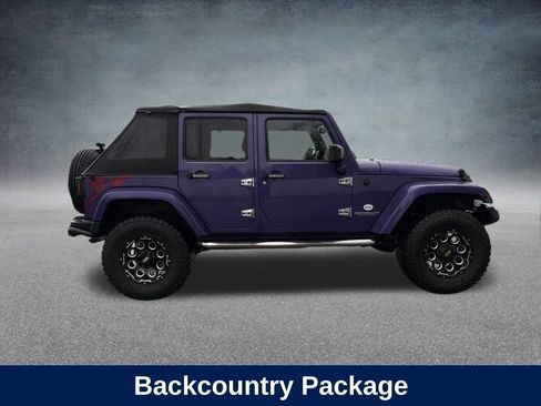 Used 2016 Jeep Wrangler Unlimited Sahara image 10