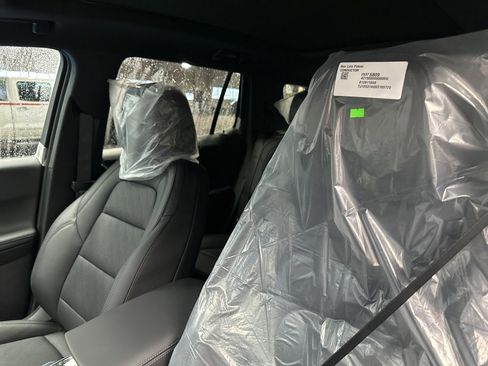 New 2026 Chevrolet Equinox LT w/ Convenience Package II image 5