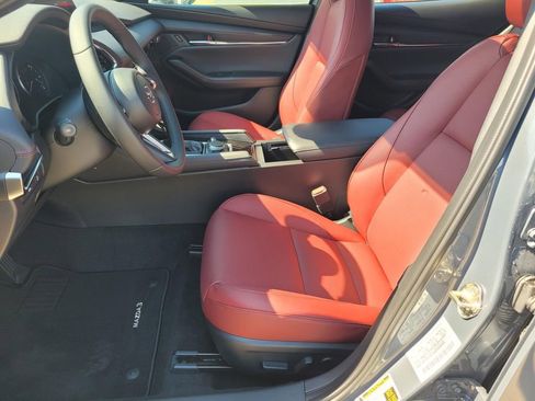 Used 2025 MAZDA MAZDA3 Carbon image 2