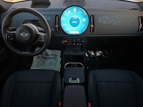 Certified 2025 MINI Cooper Countryman S w/ Comfort Package Max image 19