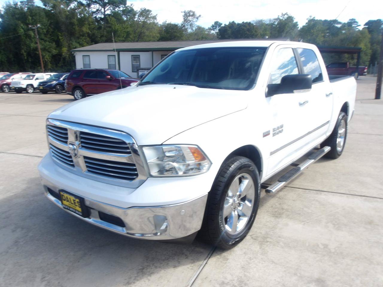 Used 2015 RAM 1500 SLT AWD/4WD image 2