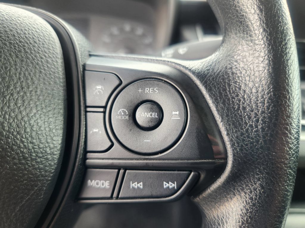 Used 2024 Toyota Corolla LE FWD image 21
