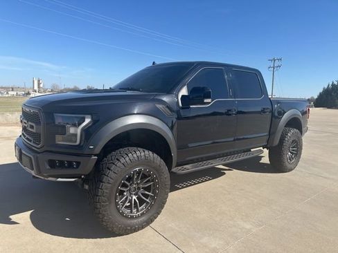 Used 2019 Ford F150 Raptor w/ Equipment Group 802A Luxury image 1