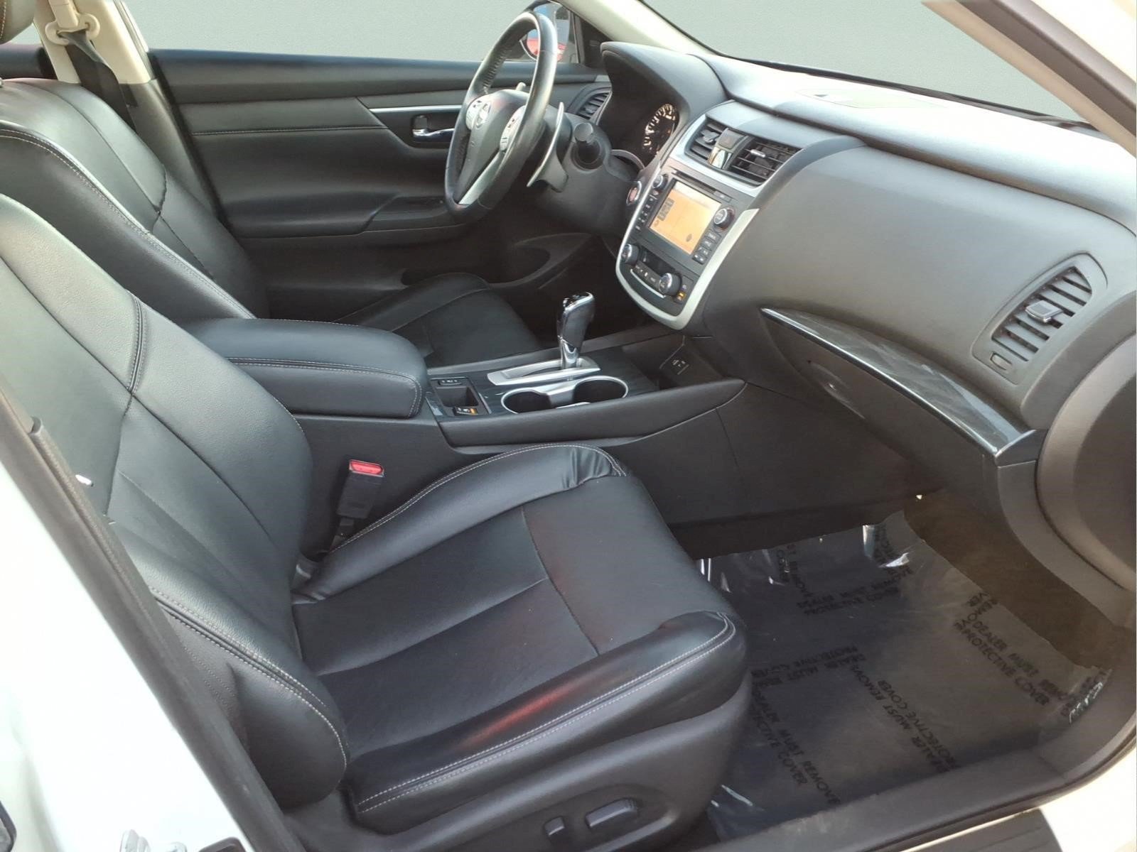 Used 2016 Nissan Altima 3.5 SL w/ 3.5 Technology Package FWD image 26