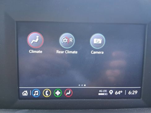 Used 2024 Chevrolet Suburban LS RWD image 19