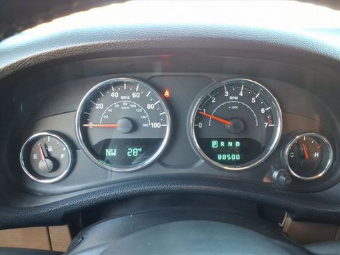 Used 2013 Jeep Wrangler Sahara w/ Mopar Chrome Edition Group image 21