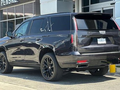 Certified 2024 Cadillac Escalade Sport Platinum w/ LPO, ONYX Package AWD/4WD image 7