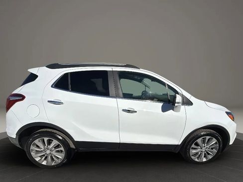 Used 2018 Buick Encore Preferred image 4