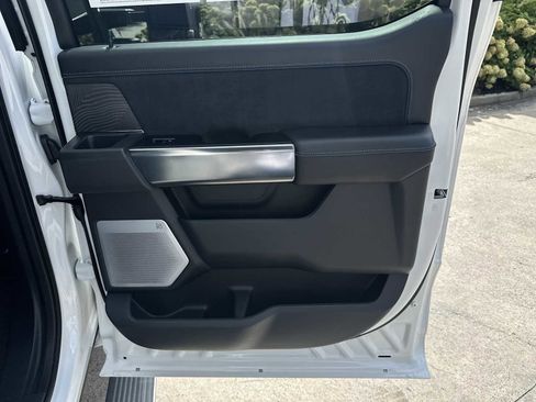 Used 2025 Ford F250 Platinum image 16