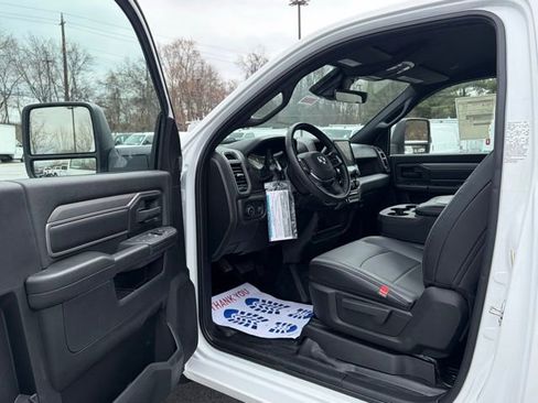 New 2025 RAM 5500 Tradesman image 17