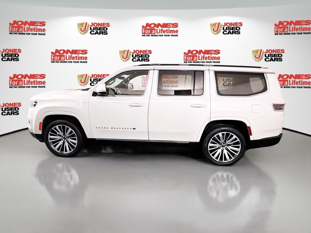 Used 2022 Jeep Grand Wagoneer Series III w/ Flexible Seating Group AWD/4WD image 16
