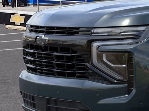 New 2026 Chevrolet Suburban RST image 13