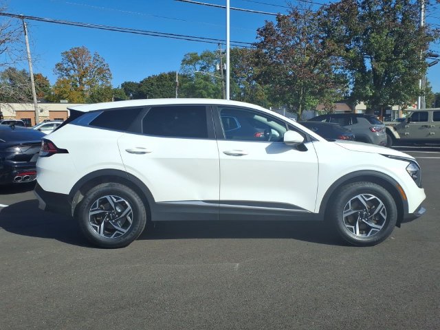 Certified 2023 Kia Sportage LX AWD/4WD image 7