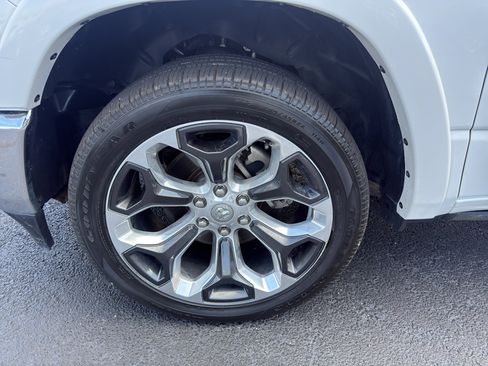 Used 2022 RAM 1500 Limited AWD/4WD image 10