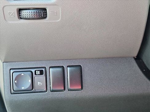 Used 2011 Nissan Xterra S RWD image 14
