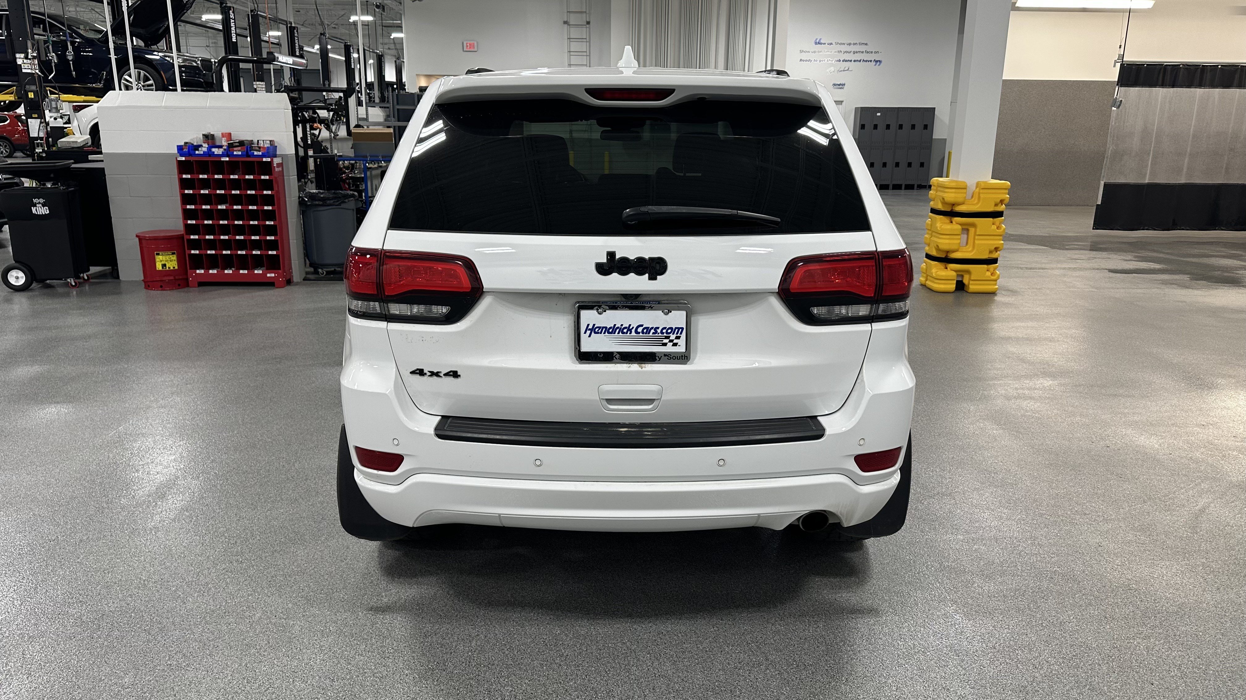 Used 2021 Jeep Grand Cherokee Laredo X AWD/4WD image 9
