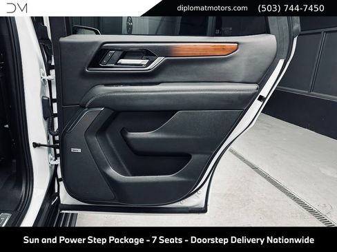 Used 2026 GMC Yukon Denali w/ Sun & Power Step Package AWD/4WD image 33