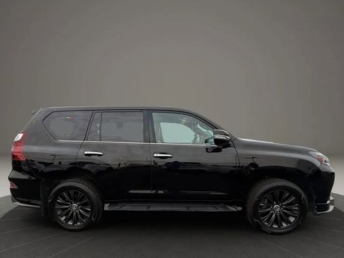 Used 2022 Lexus GX 460 Premium w/ Accessory Package image 7