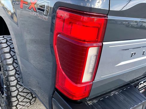 Used 2021 Ford F250 Platinum w/ FX4 Off-Road Package image 27