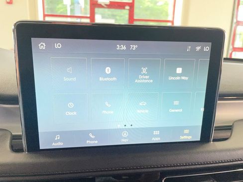 Used 2023 Lincoln Aviator AWD image 12