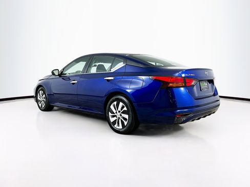 Used 2024 Nissan Altima 2.5 S image 5