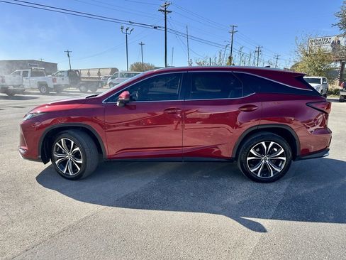 Used 2021 Lexus RX 350L FWD w/ Premium Package image 2