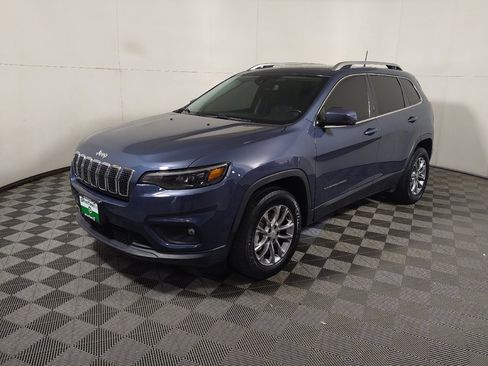 Used 2021 Jeep Cherokee Latitude Lux w/ Sun & Sound Group AWD/4WD image 2