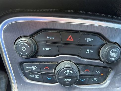 Used 2017 Dodge Challenger SXT RWD image 19