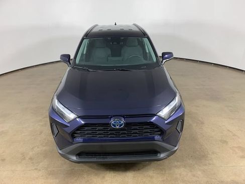 Used 2024 Toyota RAV4 XLE AWD/4WD image 4