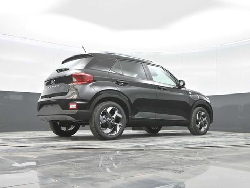 New 2026 Hyundai Venue SEL image 36