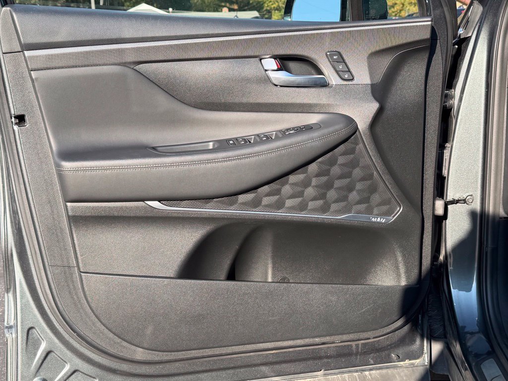 Used 2020 Hyundai Santa Fe Limited AWD/4WD image 14