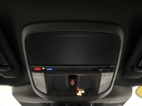 Used 2025 Subaru Forester Limited image 34