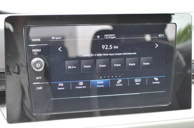 Used 2025 Volkswagen Taos S AWD/4WD image 32