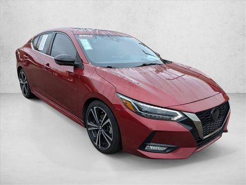 Used 2022 Nissan Sentra SR w/ SR Premium Package image 3