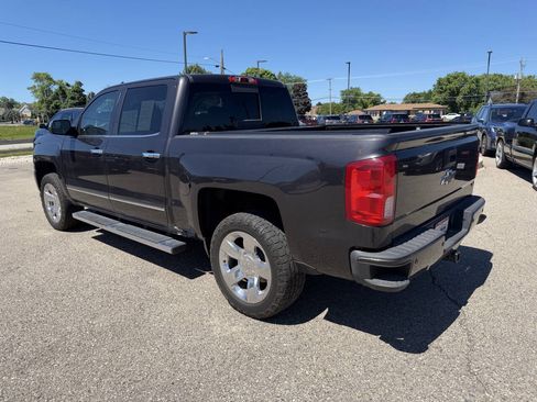 Used 2016 Chevrolet Silverado 1500 LTZ Z71 w/ LTZ Plus Package AWD/4WD image 3