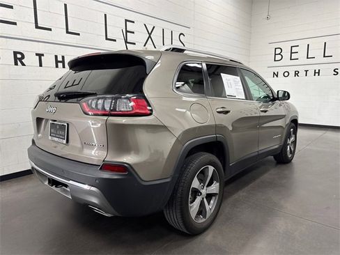 Used 2019 Jeep Cherokee Limited w/ Trailer Tow Group image 3