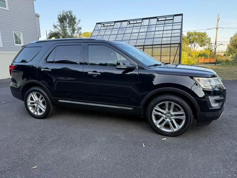 Used 2016 Ford Explorer Limited image 8