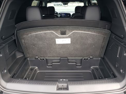 New 2026 Chevrolet Traverse LT w/ Midnight/Sport Edition image 10