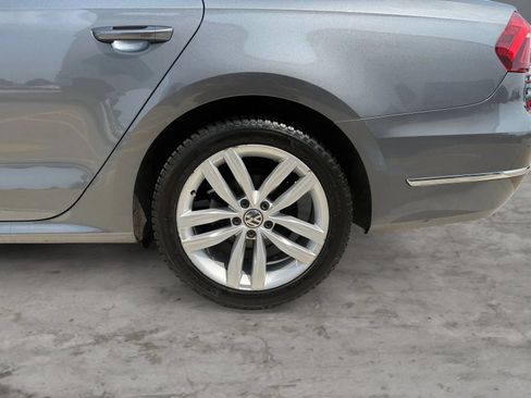 Used 2019 Volkswagen Passat 2.0T Wolfsburg FWD image 43