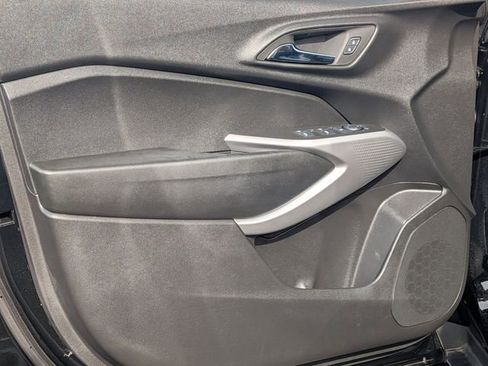 Certified 2024 Chevrolet Trax RS image 10