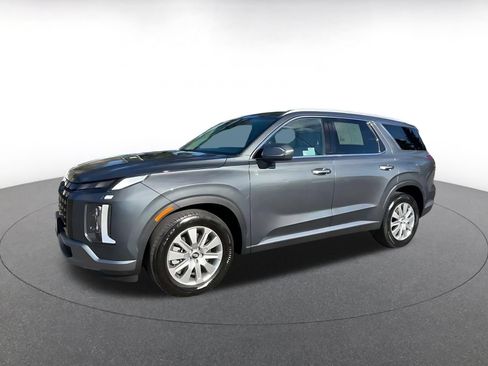 Used 2025 Hyundai Palisade SEL FWD image 6