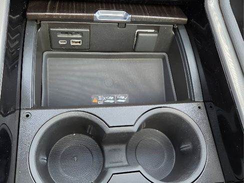 Used 2021 GMC Yukon XL Denali w/ Denali Ultimate Package image 15