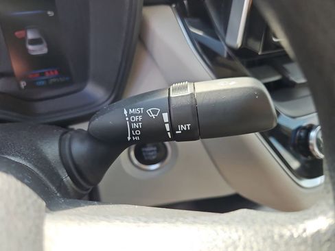 Used 2021 Toyota Corolla LE w/ LE Convenience Package image 22