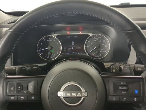 Used 2022 Nissan Pathfinder SV image 33