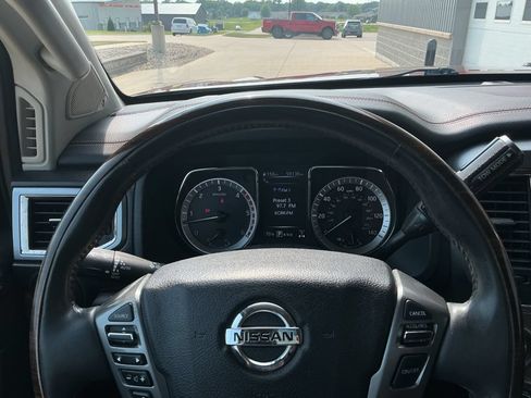 Used 2018 Nissan Titan Platinum Reserve w/ Platinum Utility Package AWD/4WD image 13